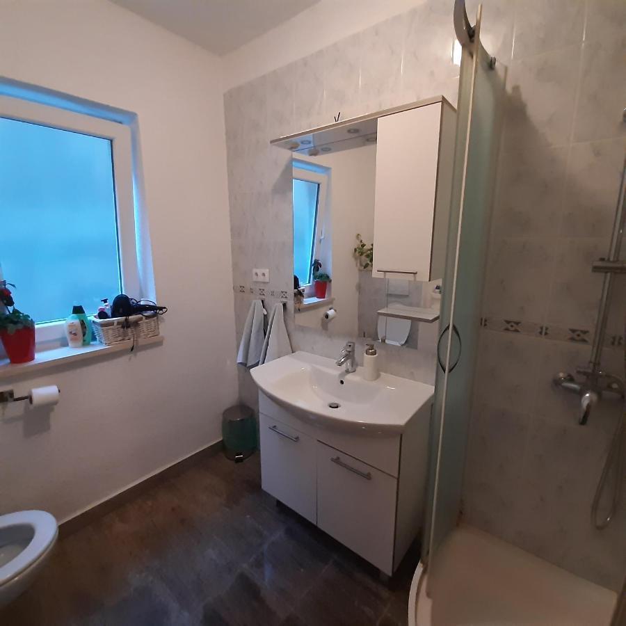 Apartman Nora Оміш Екстер'єр фото