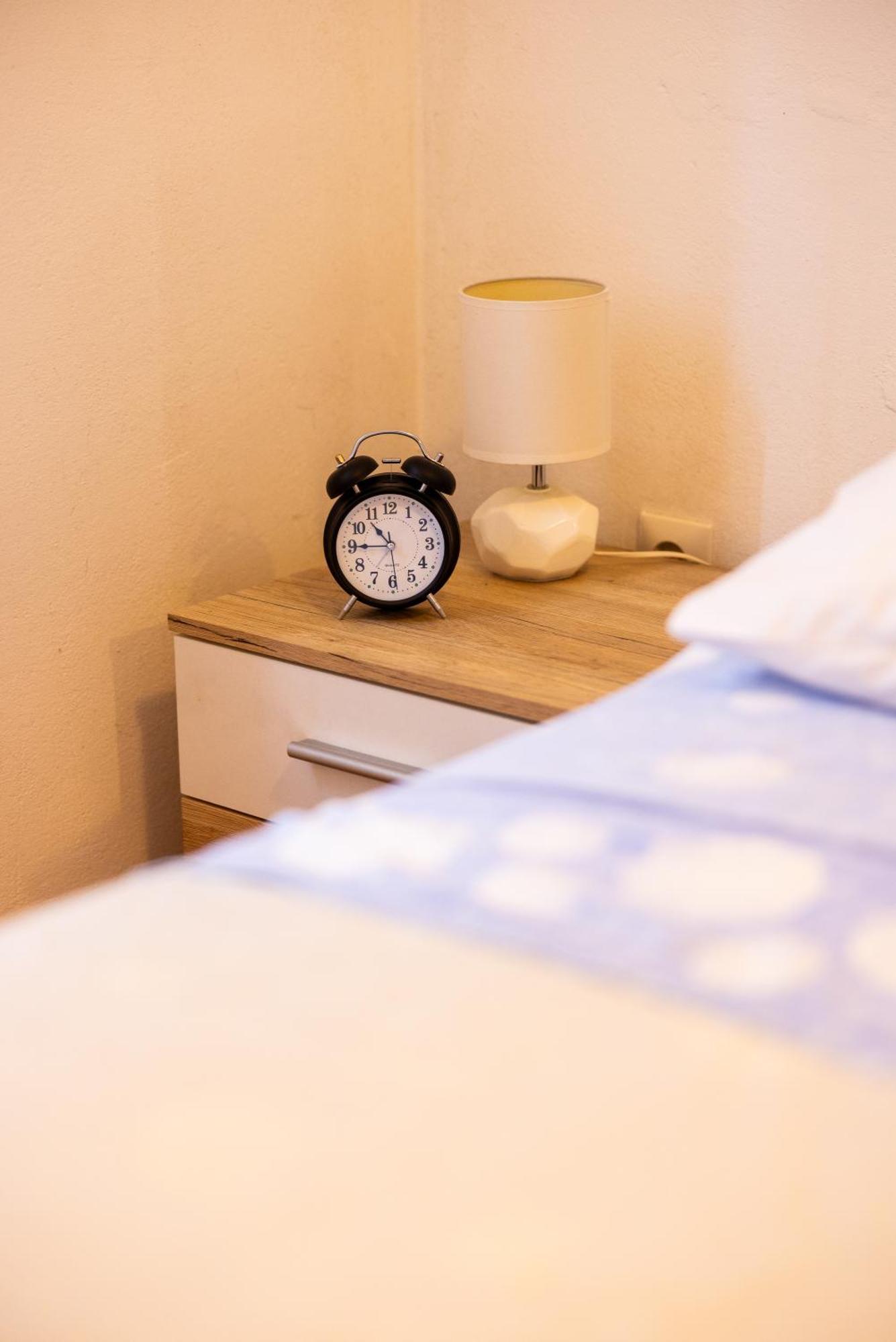 Apartman Nora Оміш Екстер'єр фото